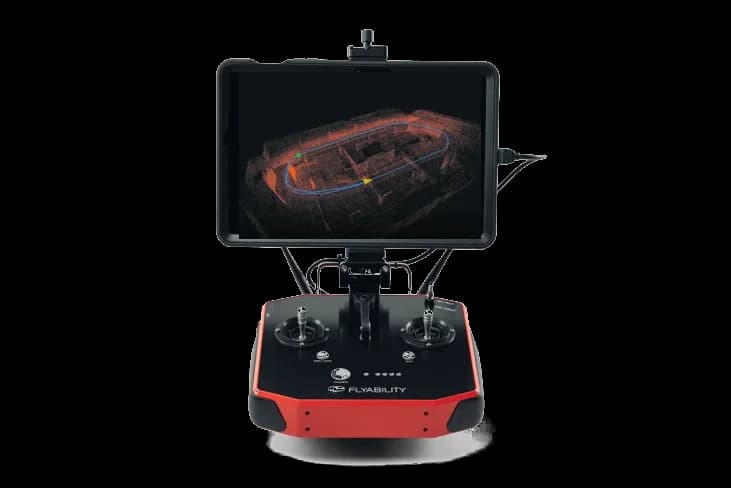 Stanowisko operatora Flyability z podglądem obrazu i mapą 3D
